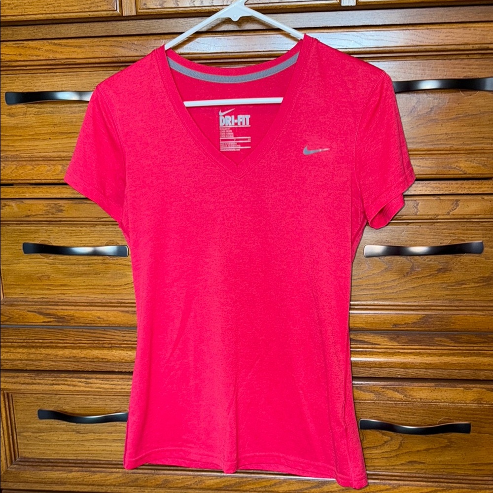 Nike Short Sleeve Tee